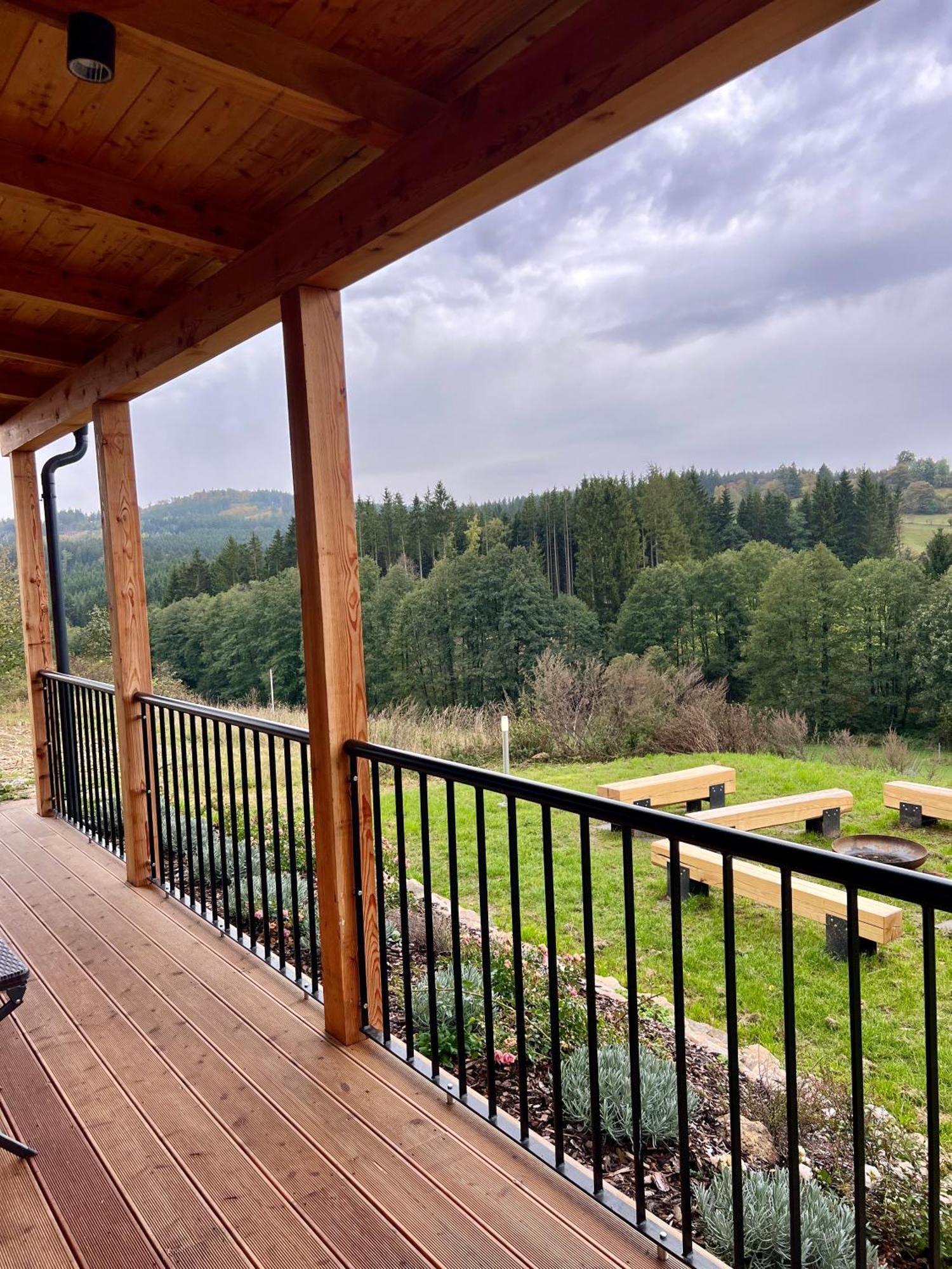 Lisensky Dvur 4*